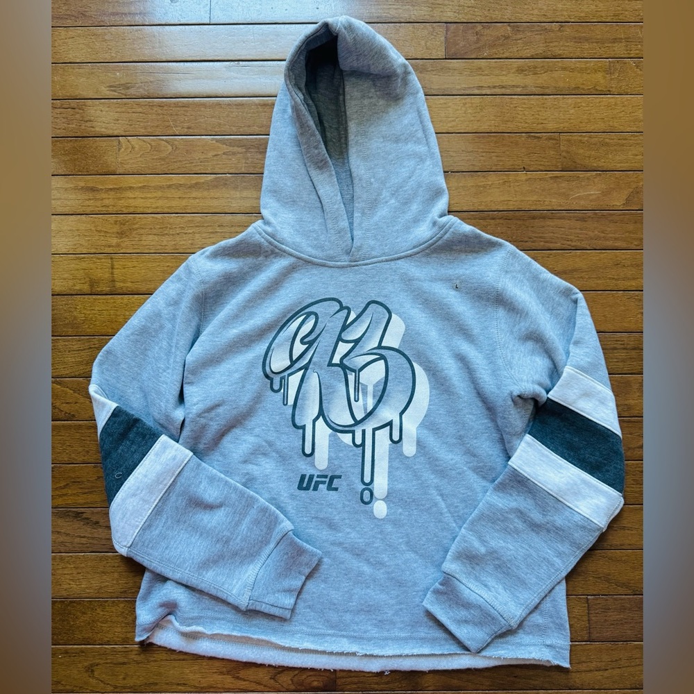 Official Women’s UFC Cropped Hoodie in Heather Gray NWT Size Large